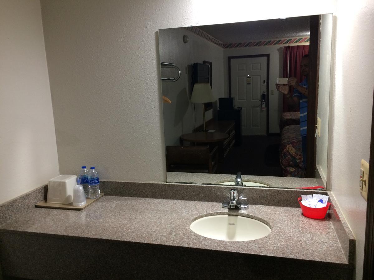 Rexdale Inn Seminole 外观 照片